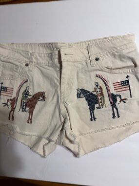 Denim & Supply Ralph Lauren rare Cream Embroidered  Indian, Horse, flag shorts